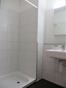 Separate Dusche